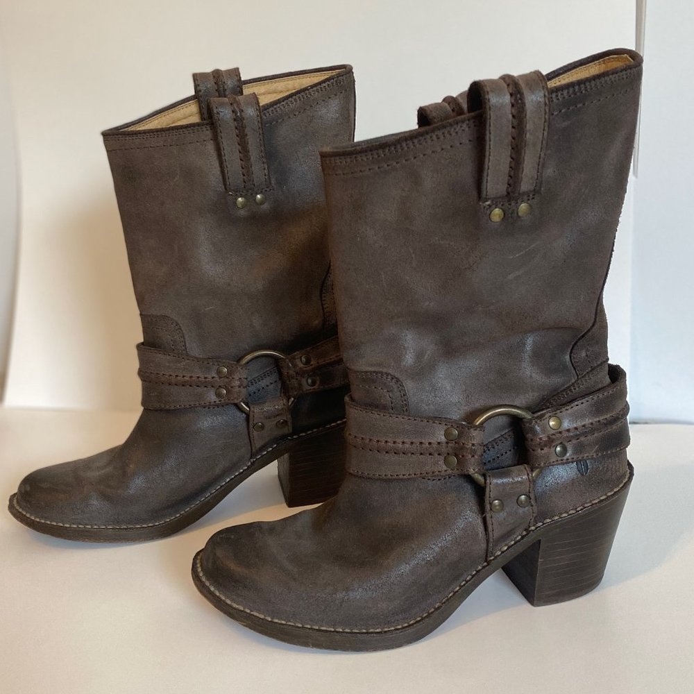 Frye Carmen Harness distressed brown cowboy boots size 7
